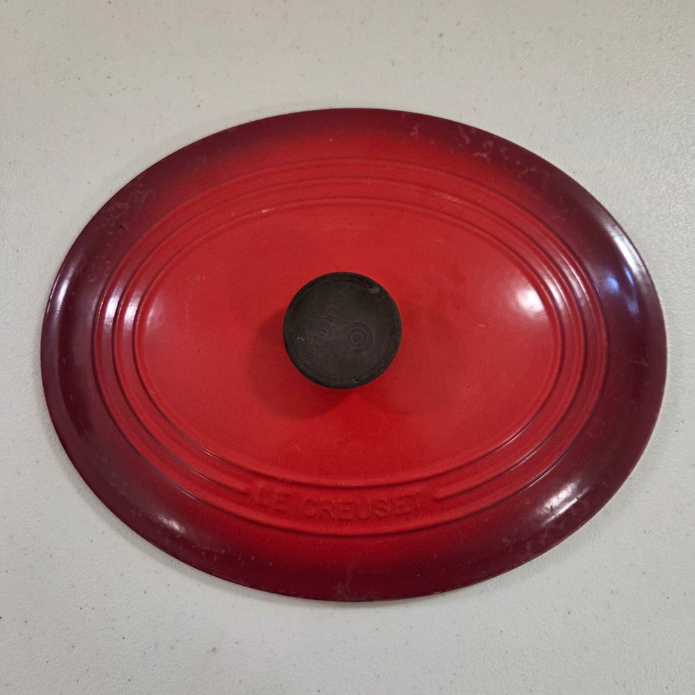 Le Creuset Cerise Red 31 Oval Replacement Lid 6 3/4 US Qt Enamel Cast Iron
